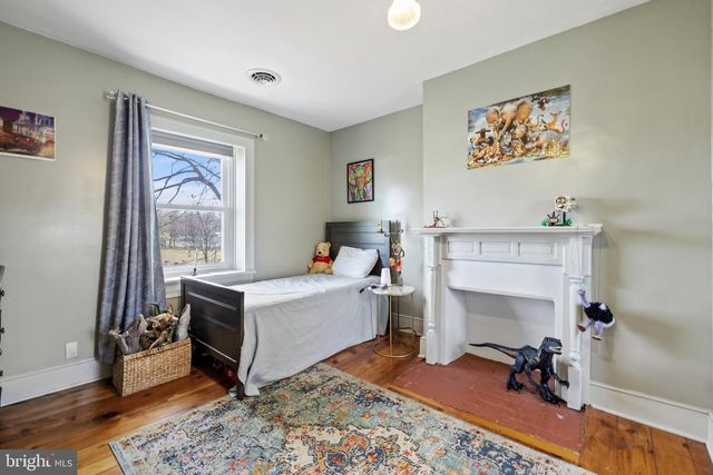 365 VAN CLEVESVILLE ROAD, Kearneysville, WV 25430