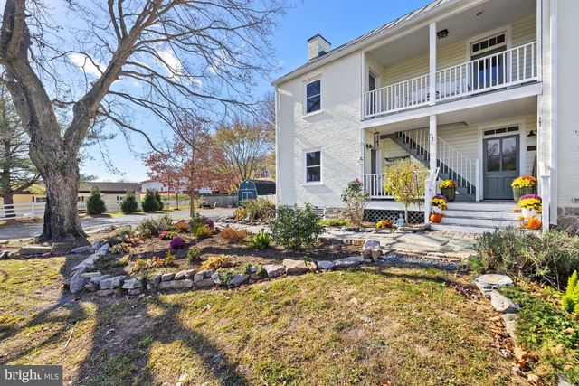 365 VAN CLEVESVILLE ROAD, Kearneysville, WV 25430