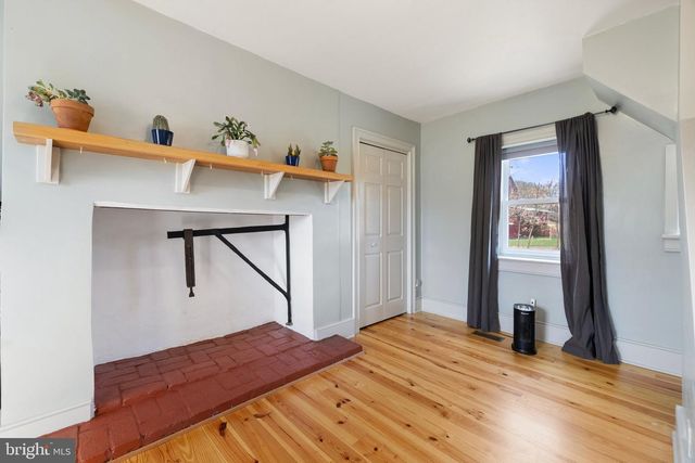 365 VAN CLEVESVILLE ROAD, Kearneysville, WV 25430