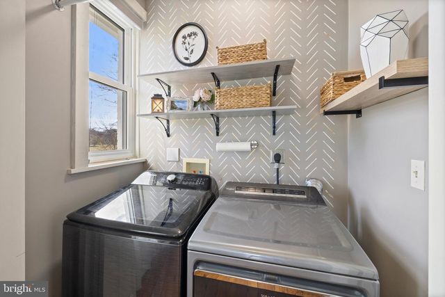 365 VAN CLEVESVILLE ROAD, Kearneysville, WV 25430