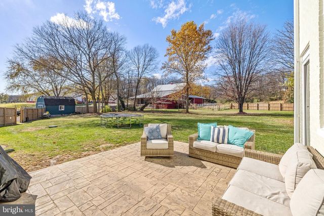 365 VAN CLEVESVILLE ROAD, Kearneysville, WV 25430