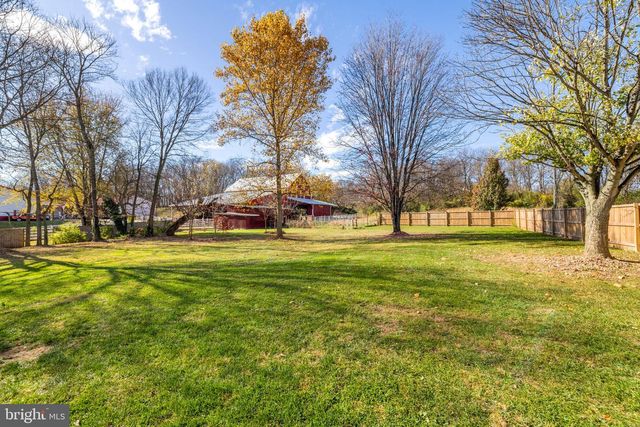 365 VAN CLEVESVILLE ROAD, Kearneysville, WV 25430