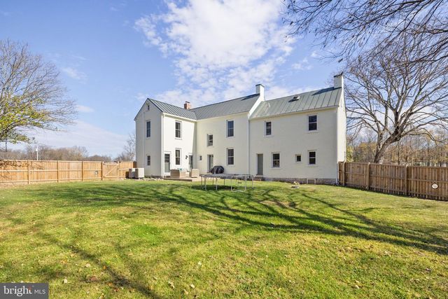 365 VAN CLEVESVILLE ROAD, Kearneysville, WV 25430