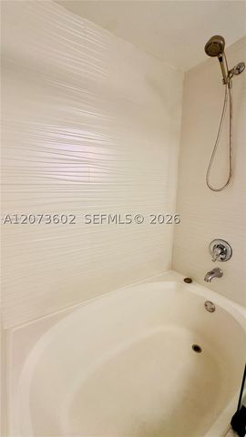 17125 N Bay Rd 3311, Sunny Isles Beach, FL 33160