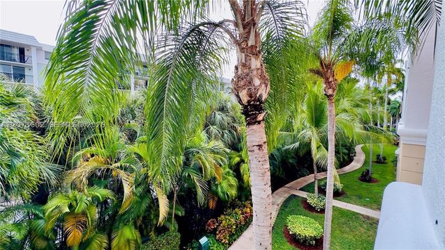 17125 N Bay Rd 3311, Sunny Isles Beach, FL 33160