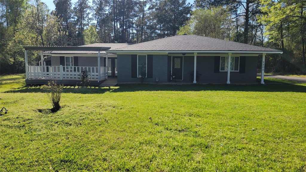 2200 Joe Rushing Lane, Livingston, TX 77351