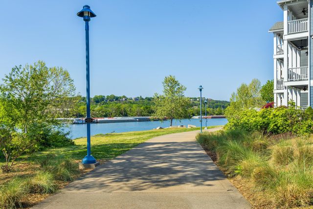 691 Mariner Way 72, Chattanooga, TN 37402