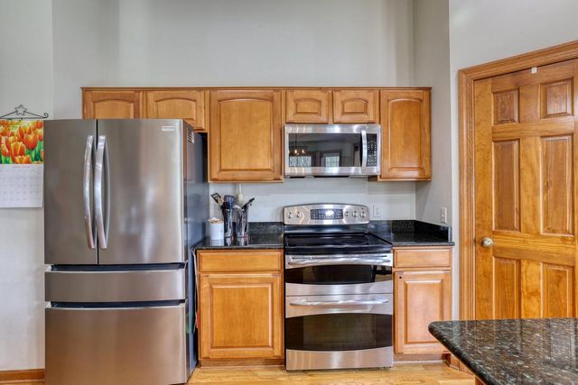 W287N3838 North Shore DRIVE, Pewaukee, WI 53072
