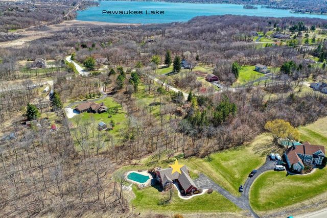 W287N3838 North Shore DRIVE, Pewaukee, WI 53072