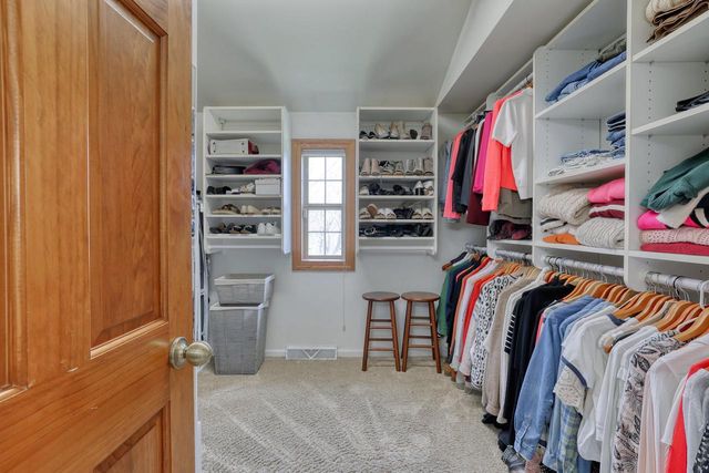 W287N3838 North Shore DRIVE, Pewaukee, WI 53072