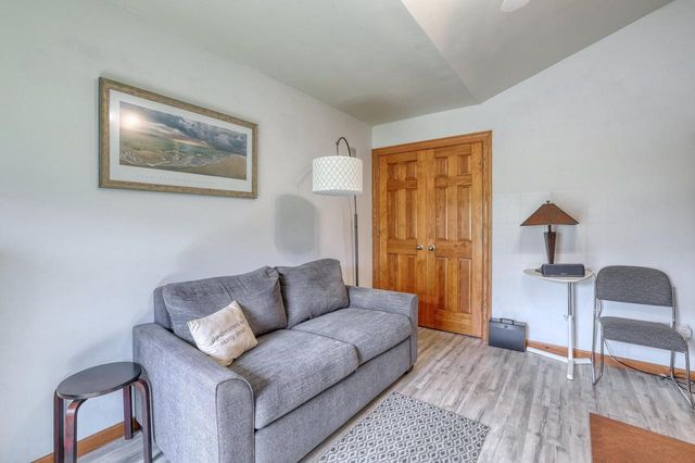 W287N3838 North Shore DRIVE, Pewaukee, WI 53072