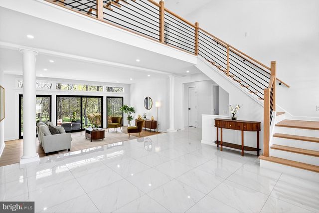 7126 DARBY RD, Bethesda, MD 20817