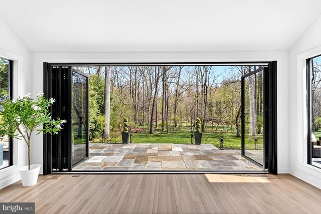 7126 DARBY RD, Bethesda, MD 20817