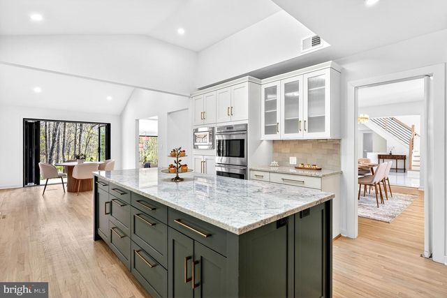 7126 DARBY RD, Bethesda, MD 20817