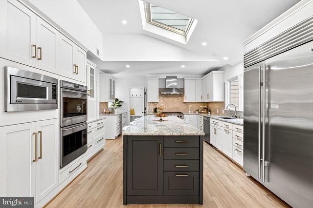 7126 DARBY RD, Bethesda, MD 20817