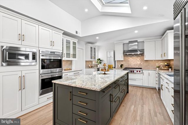 7126 DARBY RD, Bethesda, MD 20817