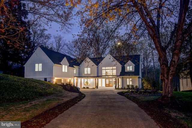 7126 DARBY RD, Bethesda, MD 20817