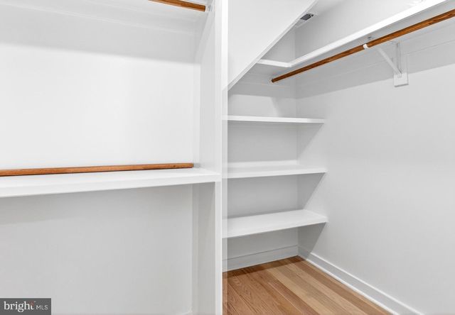 7126 DARBY RD, Bethesda, MD 20817
