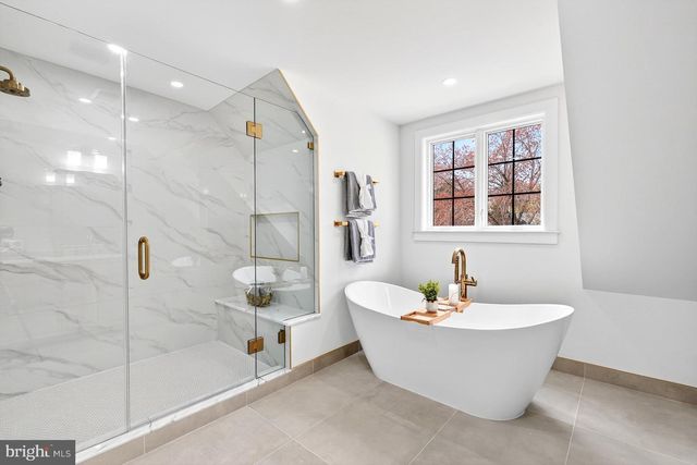7126 DARBY RD, Bethesda, MD 20817