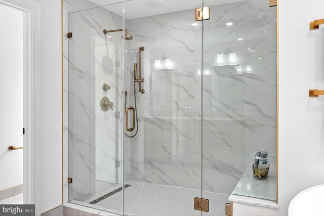7126 DARBY RD, Bethesda, MD 20817