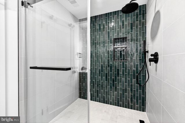 7126 DARBY RD, Bethesda, MD 20817