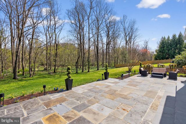 7126 DARBY RD, Bethesda, MD 20817