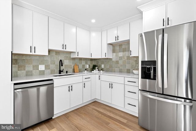 7126 DARBY RD, Bethesda, MD 20817