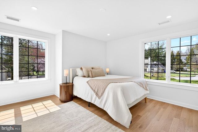7126 DARBY RD, Bethesda, MD 20817