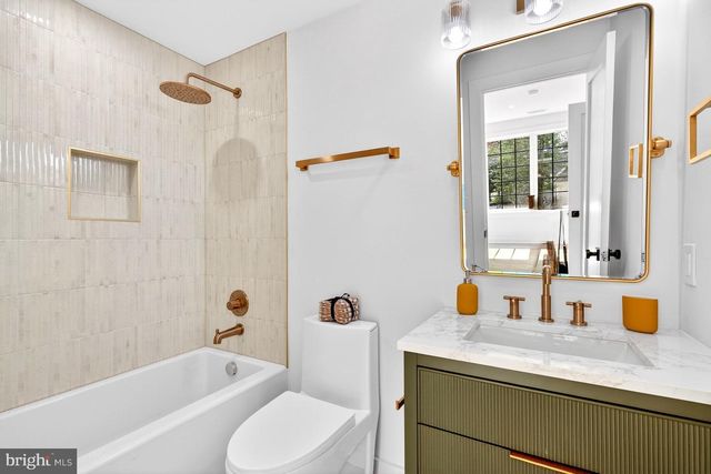 7126 DARBY RD, Bethesda, MD 20817