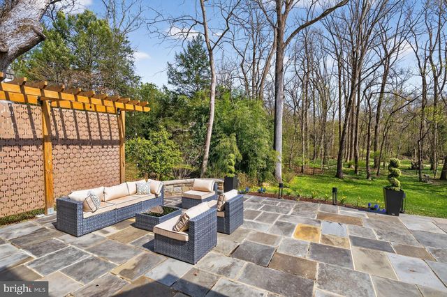 7126 DARBY RD, Bethesda, MD 20817