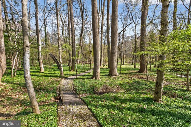 7126 DARBY RD, Bethesda, MD 20817
