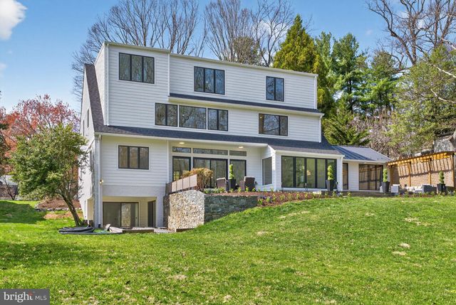 7126 DARBY RD, Bethesda, MD 20817
