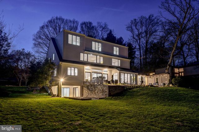 7126 DARBY RD, Bethesda, MD 20817