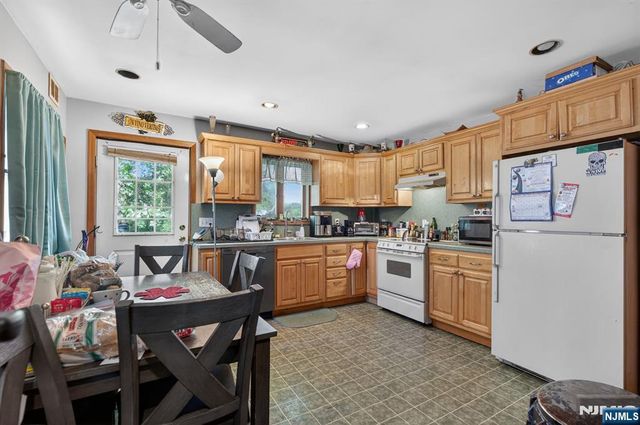 133 Mary Avenue, Woodbridge, NJ 08863