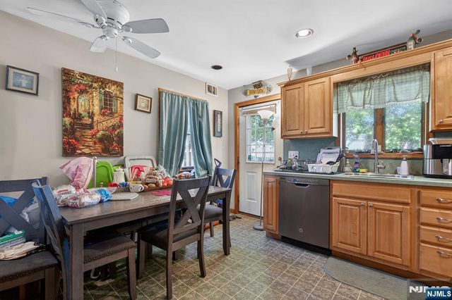133 Mary Avenue, Woodbridge, NJ 08863
