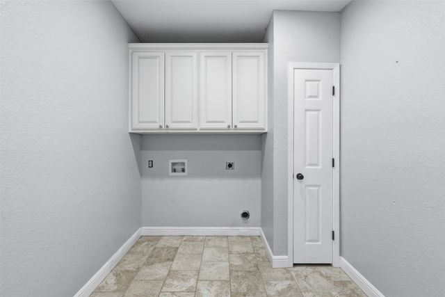 908 W Westhill Drive, Cleburne, TX 76033
