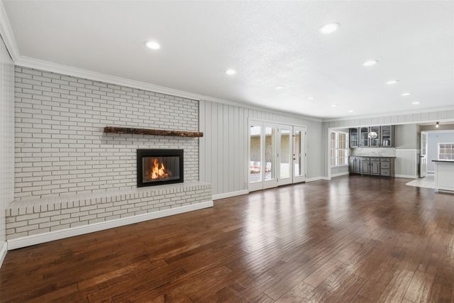 908 W Westhill Drive, Cleburne, TX 76033
