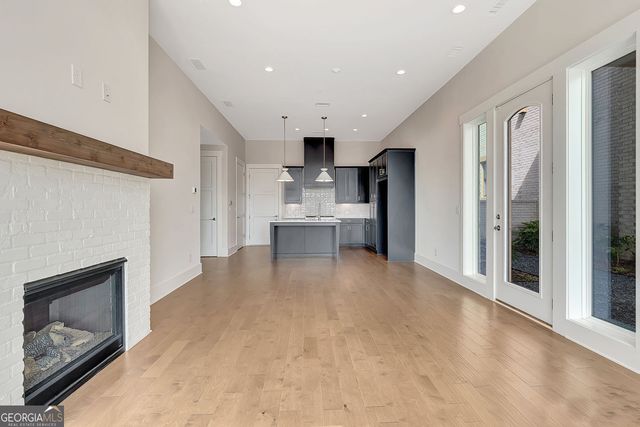 170 Rolison Way, Fayetteville, GA 30214