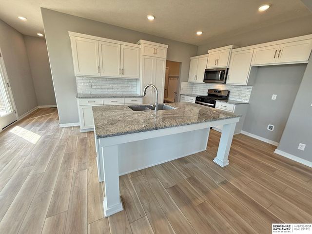 11515 S 117th Street, Papillion, NE 68046