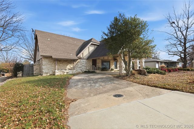 105 Mockingbird Lane, Skiatook, OK 74070