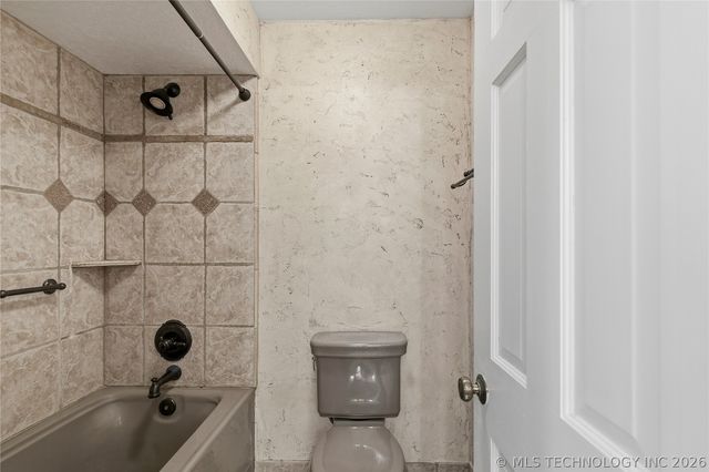 105 Mockingbird Lane, Skiatook, OK 74070