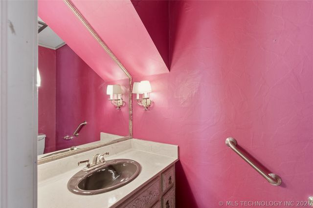 105 Mockingbird Lane, Skiatook, OK 74070