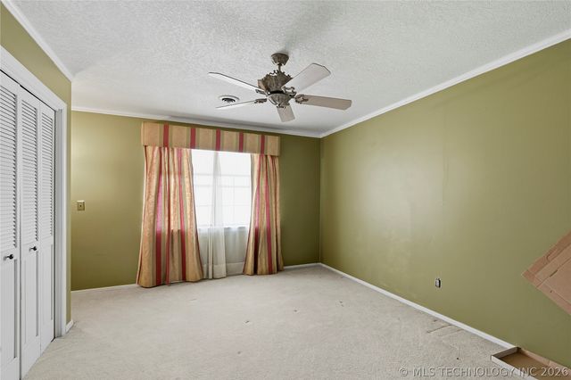 105 Mockingbird Lane, Skiatook, OK 74070