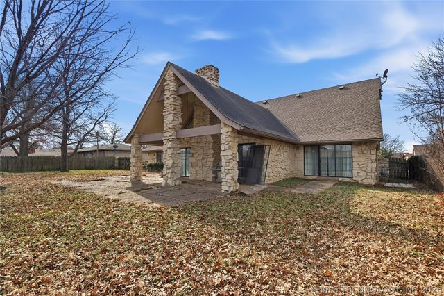 105 Mockingbird Lane, Skiatook, OK 74070