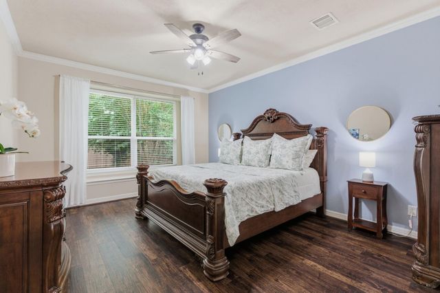 1737 Round Oak Lane, Conroe, TX 77304