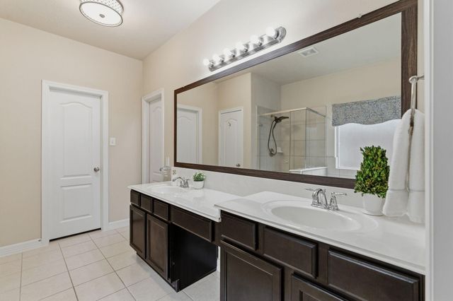 1737 Round Oak Lane, Conroe, TX 77304