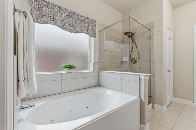 1737 Round Oak Lane, Conroe, TX 77304