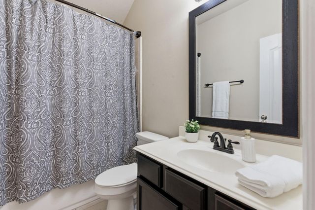 1737 Round Oak Lane, Conroe, TX 77304