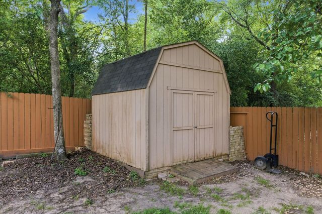 1737 Round Oak Lane, Conroe, TX 77304