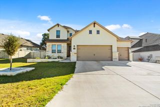 423 BRIDLE TRL, New Braunfels, TX 78132
